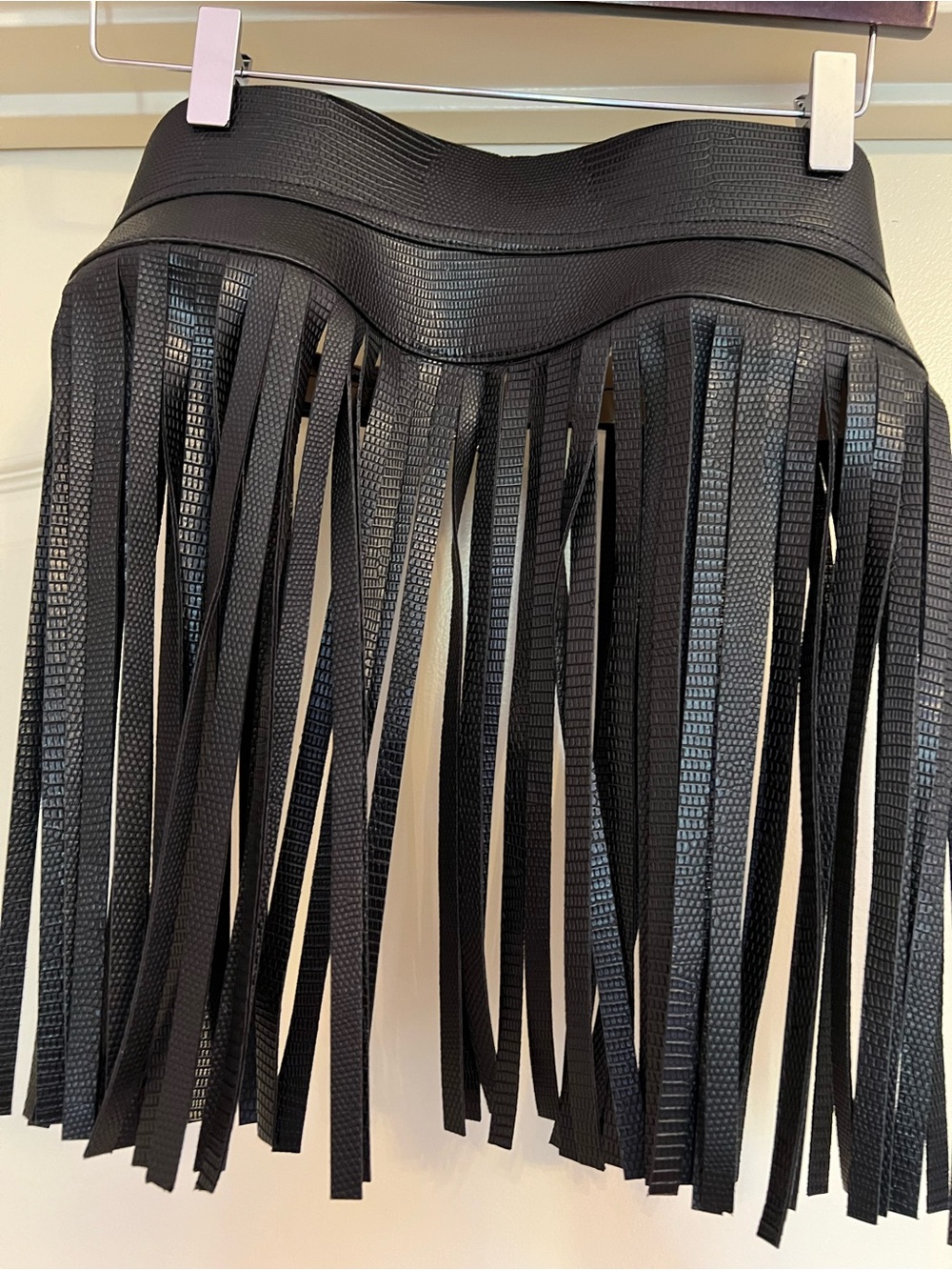 BCBGMAXAZRIA Black Fringe Leather Waist Belt Size Small - Picture 2 of 5